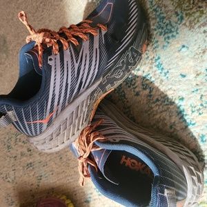 Hoka speedboat 8 wide